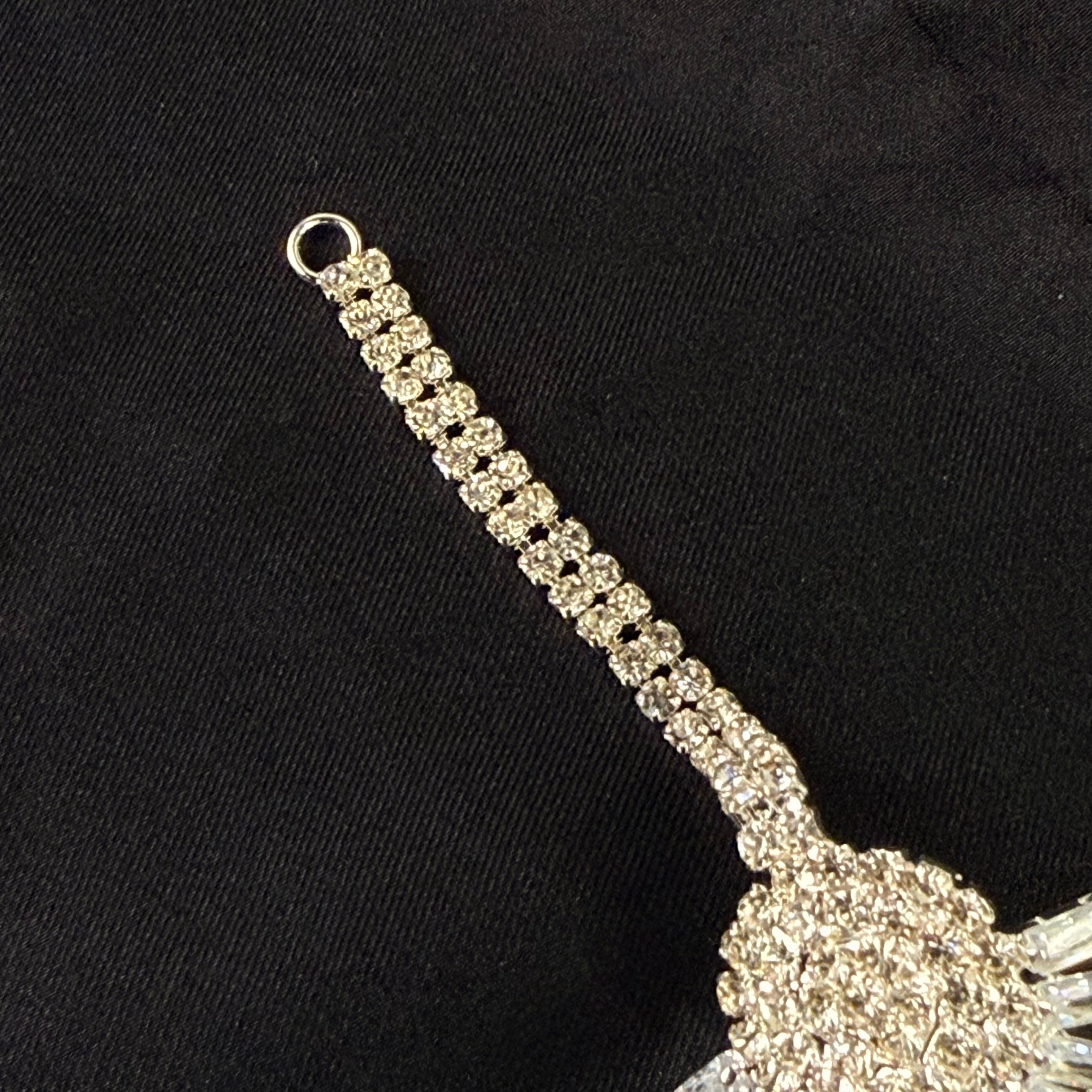 Silver-Toned Zircon-Studded Bridal Jewelry Set